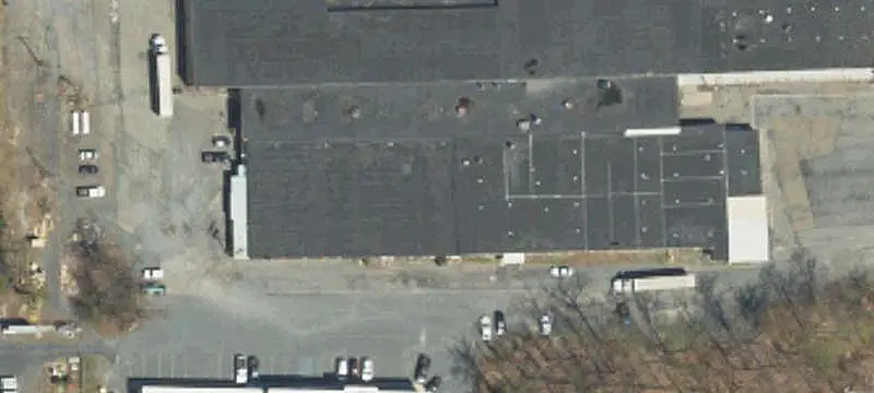 Warehouse with Shared Loading Docks