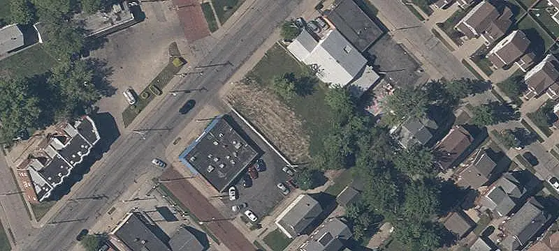 Mixed-Use Property with Auto Shop