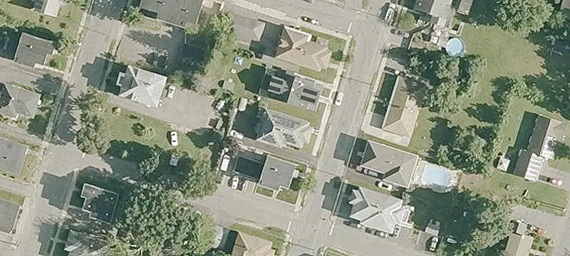 Triplex with Sunporches