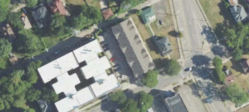 14-Unit Townhome-Style Apartment Building