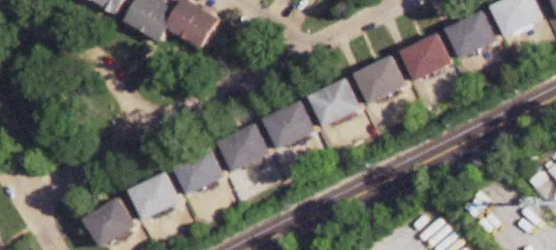 4-Unit Apartment Building