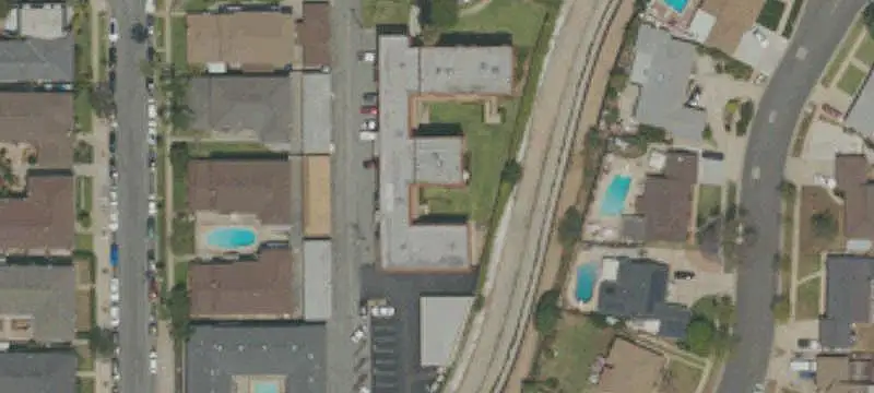 14-Unit Apartment Community