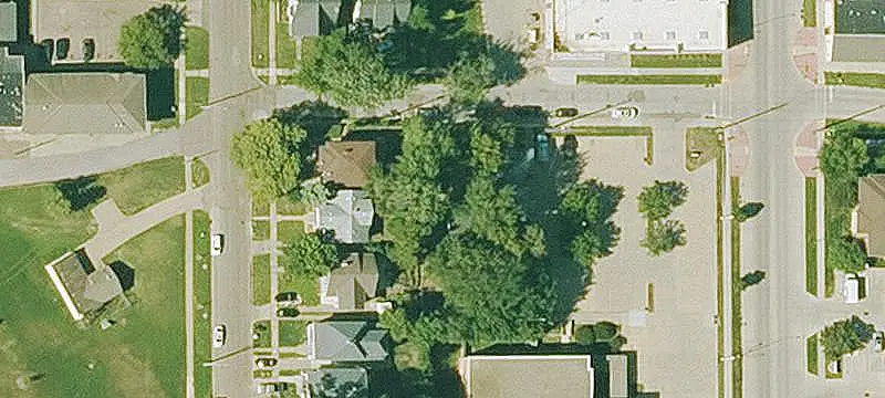 Dual-Address Commercial Land