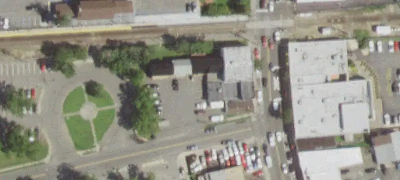 Multi-Unit Shopping Center