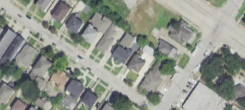 6-Unit Apartment Building