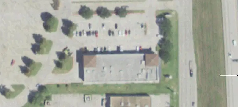 Warehouse with Grade-Level Loading