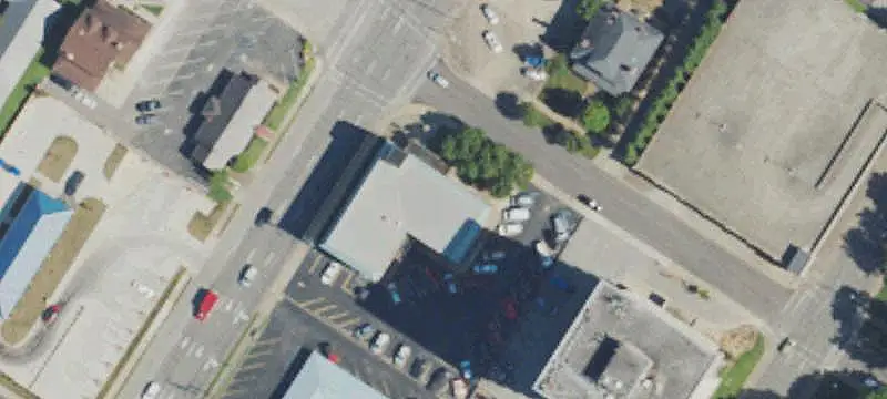 Flexible-Layout Office Building