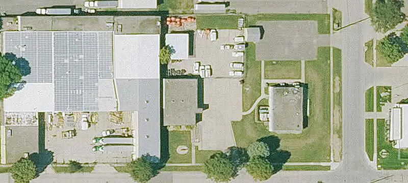 Flex Building with Fenced Storage Yard