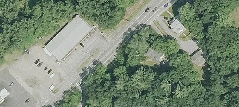 Mixed-Use Property with 4-Bay Garage