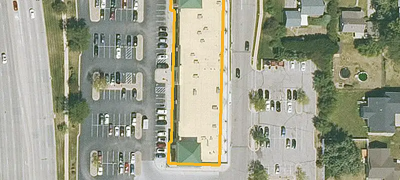 Flexible-Layout Retail Suite