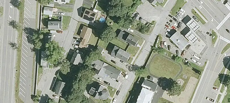 Duplex with Separate Utilities