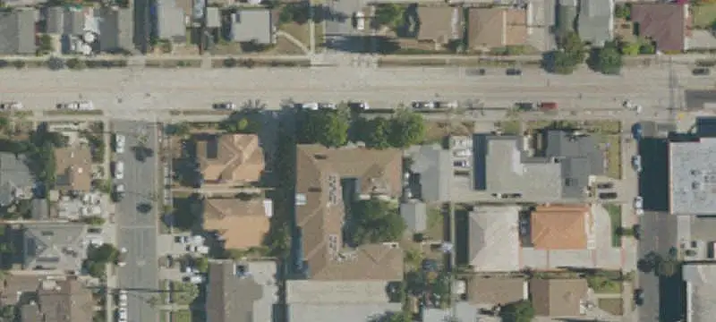 Apartment Building with Garage Parking