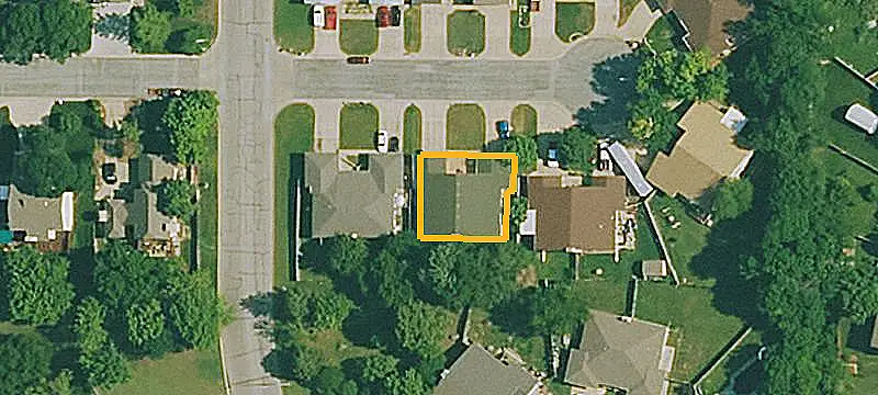 Two-Unit Duplex with Private Yards