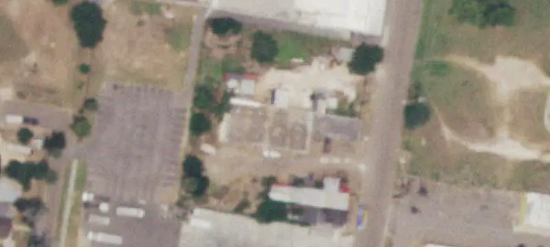 Mixed-Use Property with Separate Building