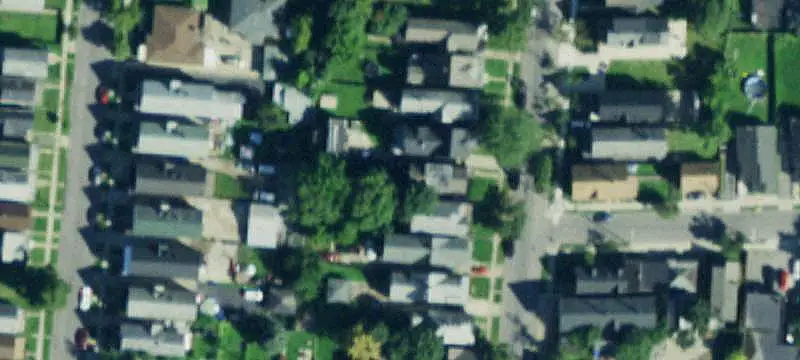 4-Unit Apartment Building