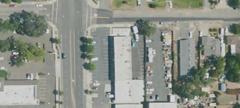 Multi-Tenant Retail/Office Property
