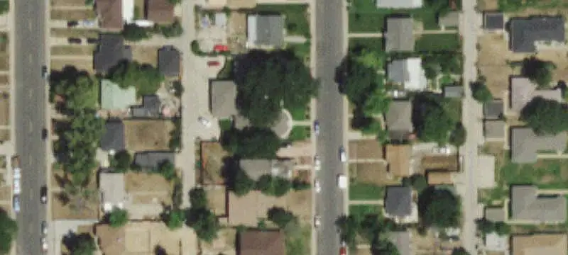 6-Unit Apartment Building