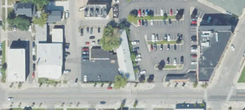 Office Building with Private Parking