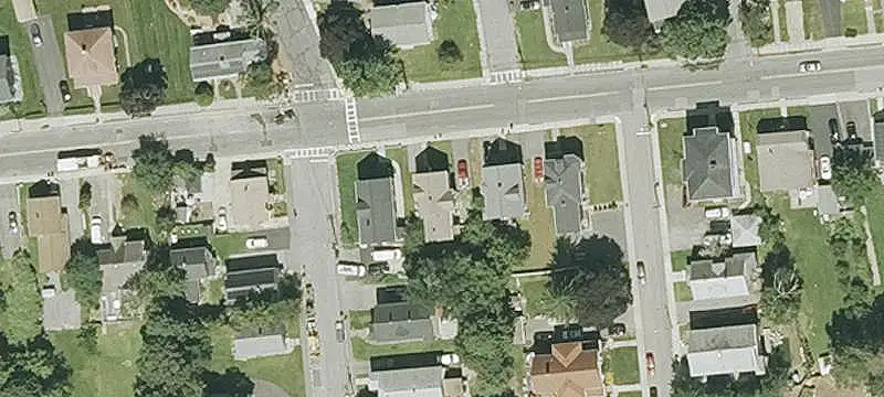 Duplex with Separate Utilities