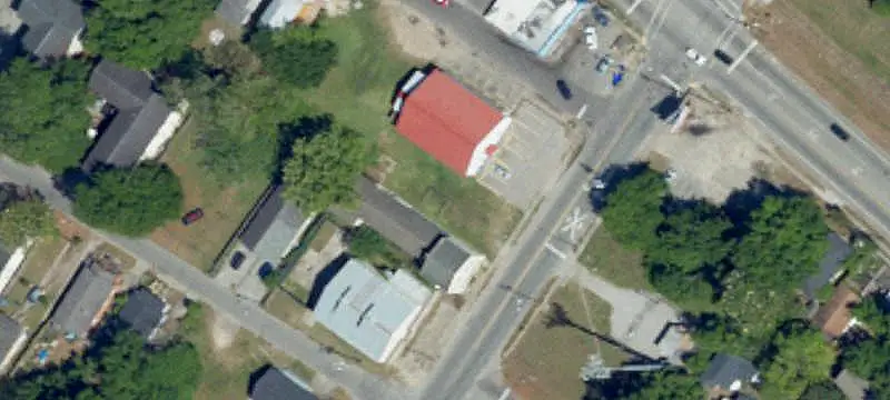 Freestanding Convenience Store