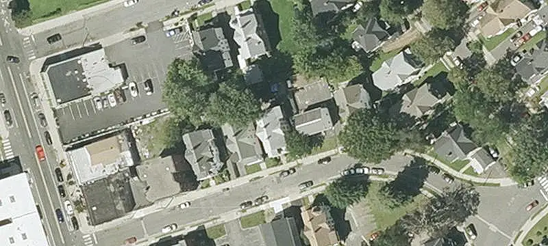 3-Unit Triplex with Vacant Unit