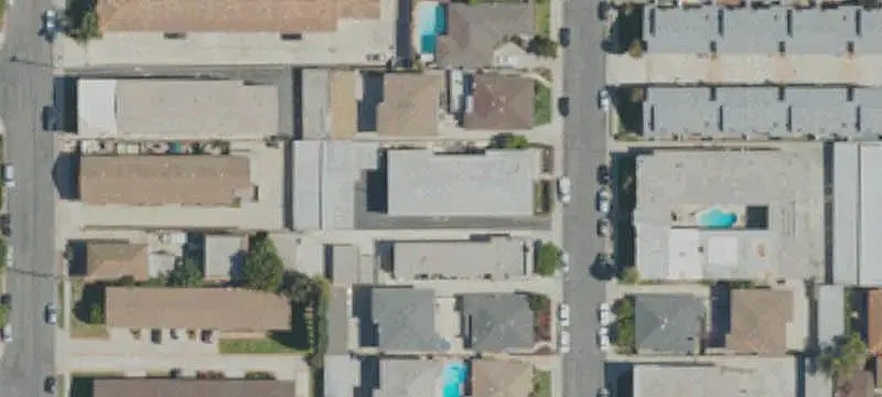 10-Unit Apartment Building