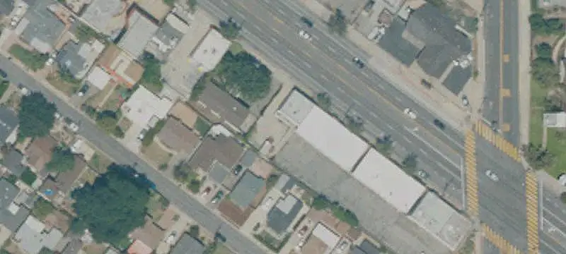 Freestanding Storefront with Parking