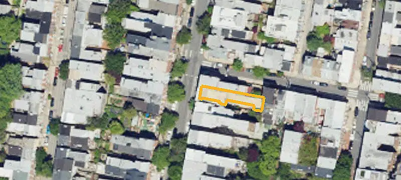 4-Unit Apartment Building