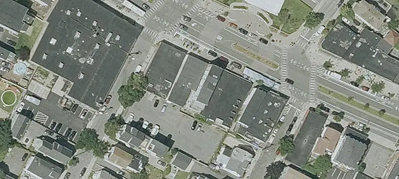 Coffee Shop with Patio Availability