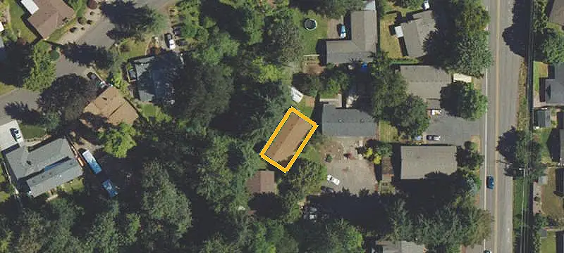 2-Unit Duplex with Updated Roof