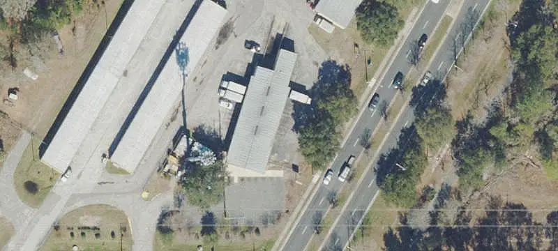 Dock-High Distribution Center