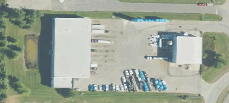 Industrial Flex Space with Loading Lift