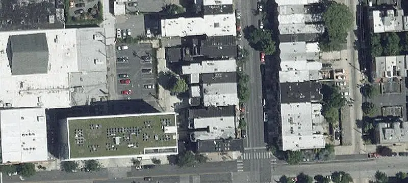 4-Unit Apartment Building