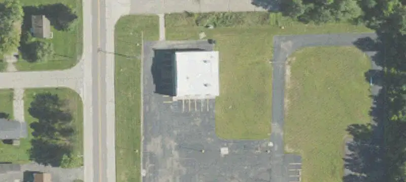 Restaurant Plaza with Second Unit