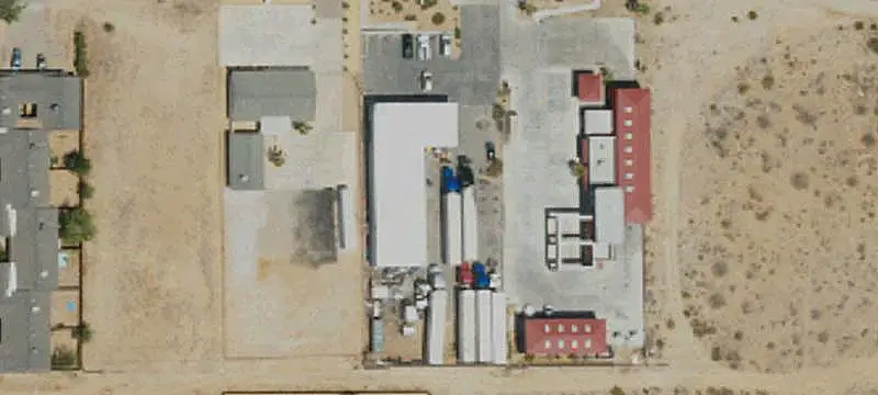 Multi-Tenant Auto Service Property