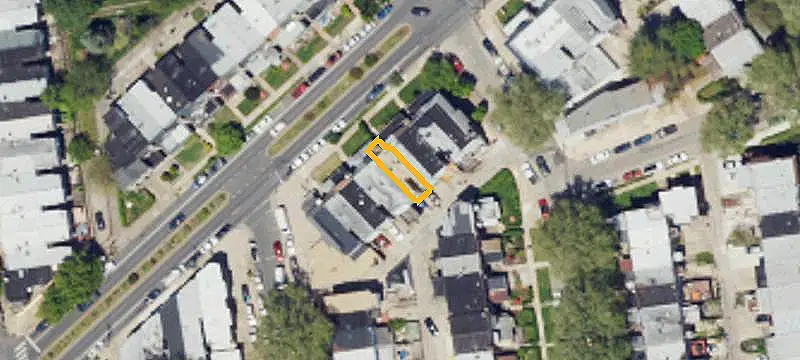 8-Unit Mixed-Use Property