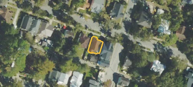 Triplex with Carriage House