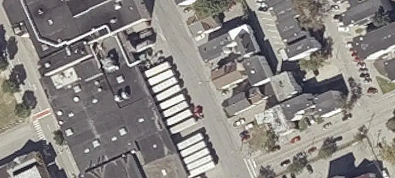 6-Unit Apartment Building