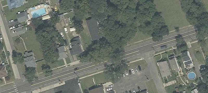 Specialty Property with Parking Lot