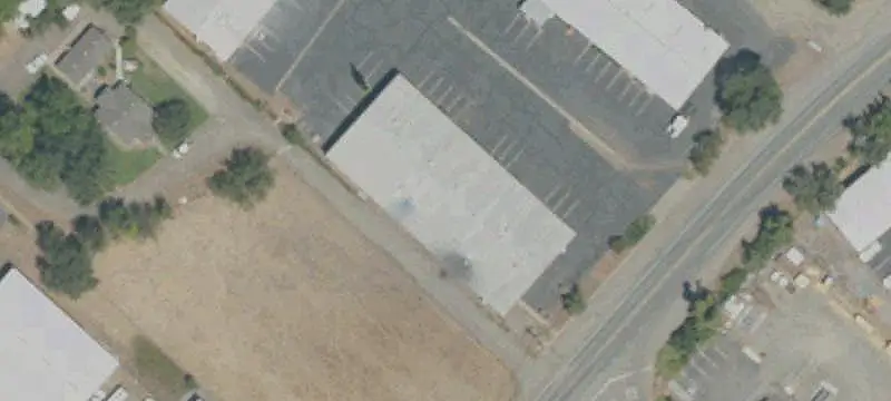 Multi-Suite Flex Industrial Space