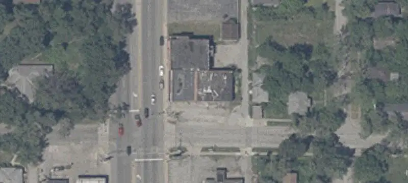 Mixed-Use Building with Garage