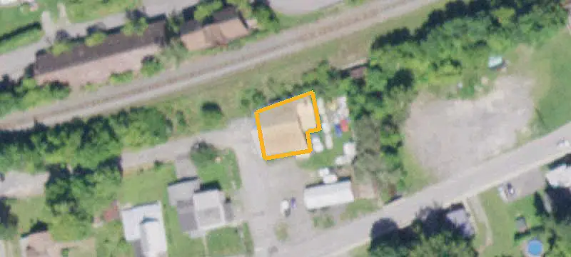 Mixed-Use Property with Studio Apartment