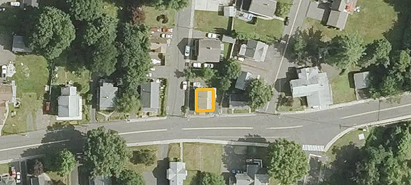 Duplex with In-Unit Laundry