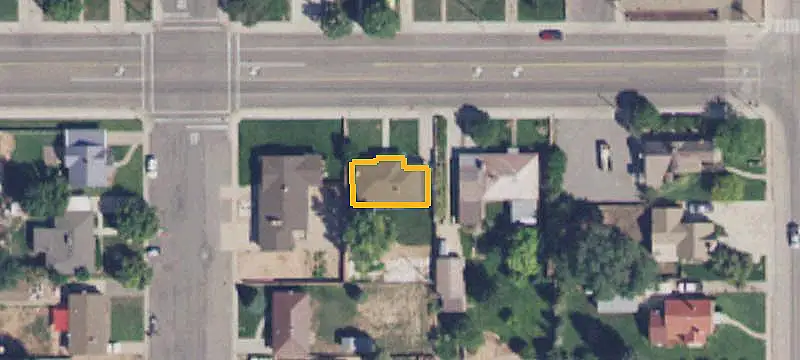 11-Unit Multifamily Building