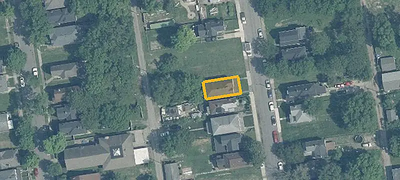 Duplex With Three-Bedroom Units