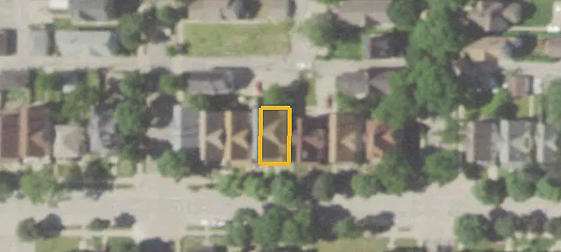 4-Unit Multifamily Property with Balcony