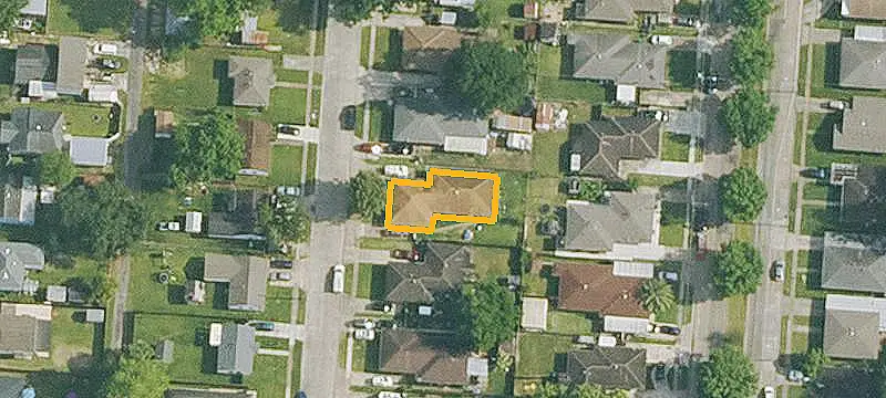 Two-Unit Duplex with Fenced Yards
