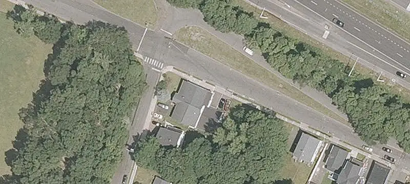 4-Unit Mixed-Use Property