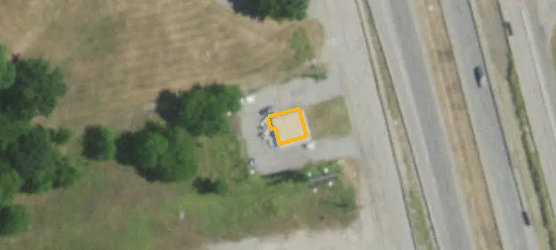 Storefront Property with Freeway Exposure