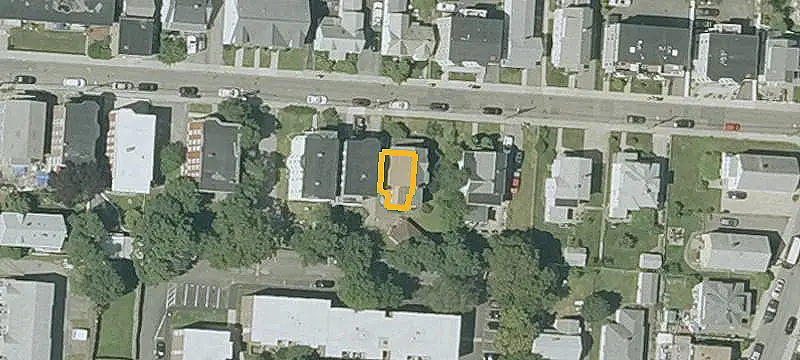 8-Unit Apartment Building